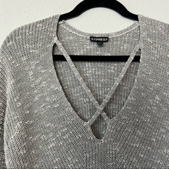 Express Sweater - Picture 6 of 7